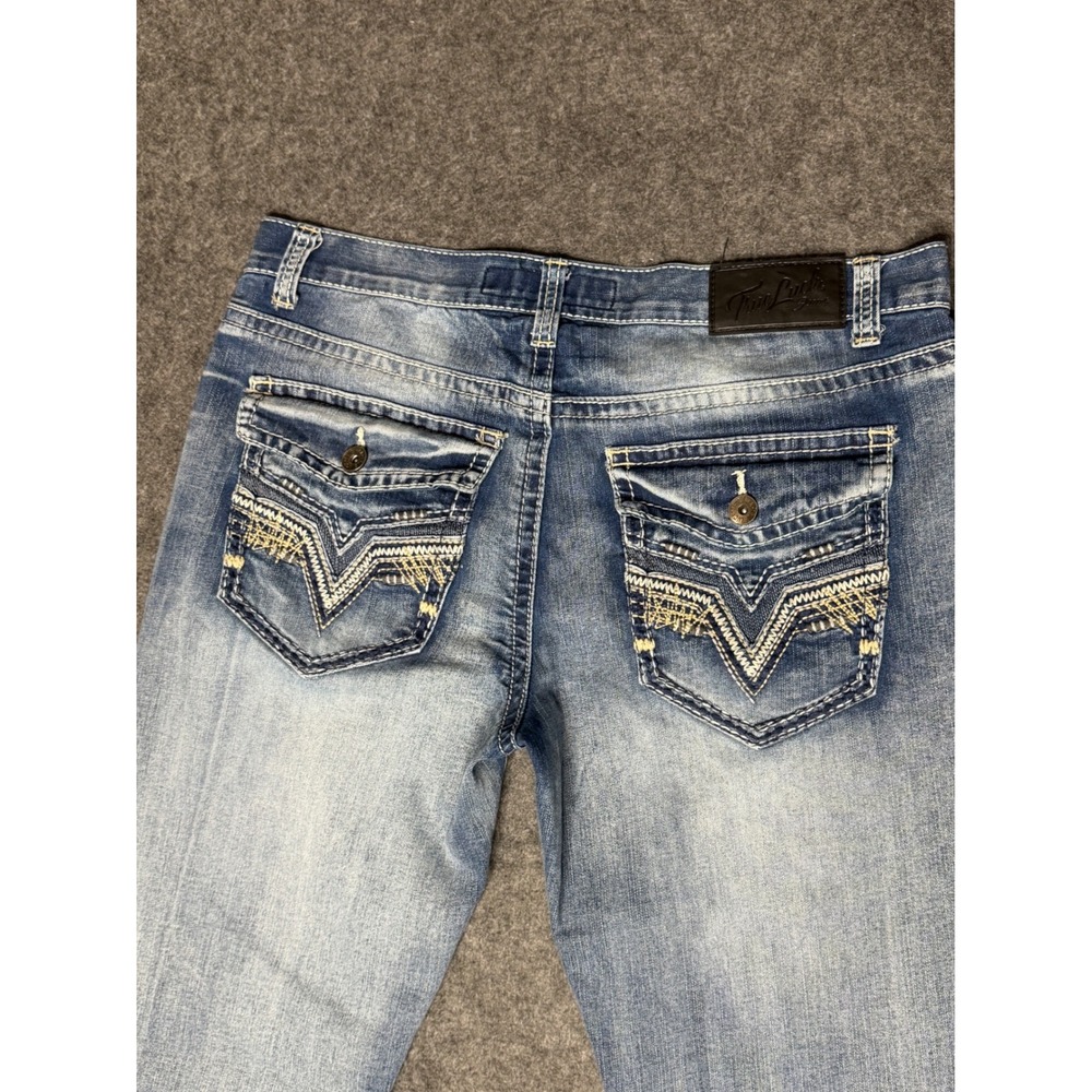 True Luck Mens Straight Leg Jeans Medium Wash Embroidered Flap Pockets 32x30 - Picture 9 of 10